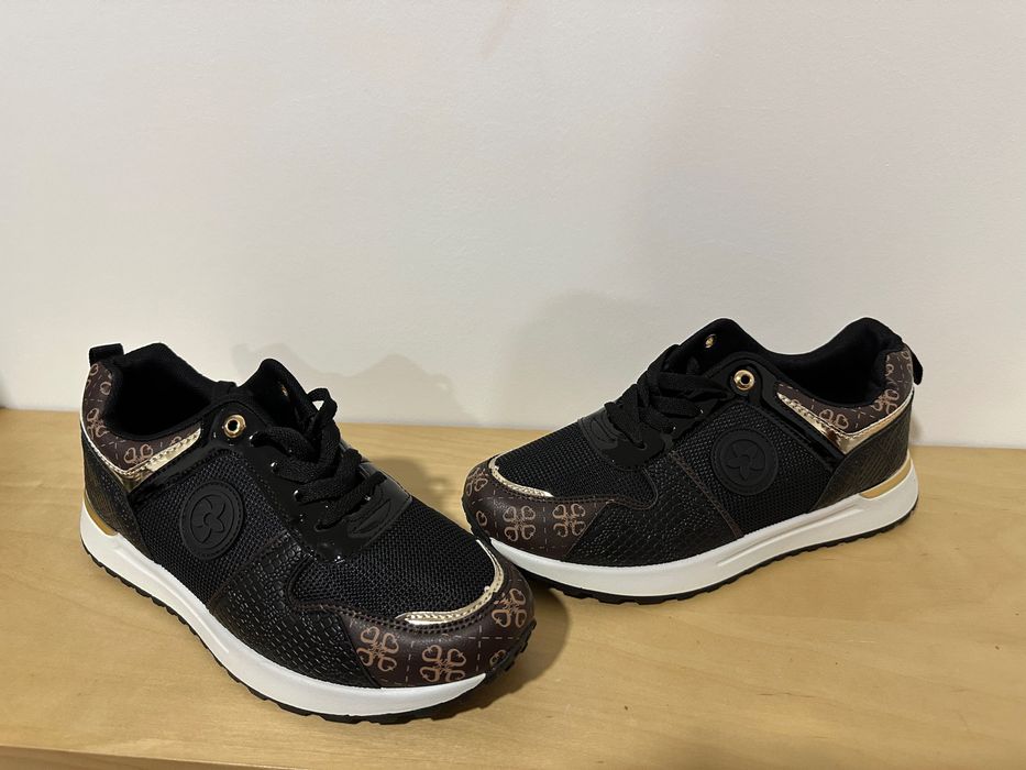 Sapatilhas Preto / Castanho / Dourado Novas 39