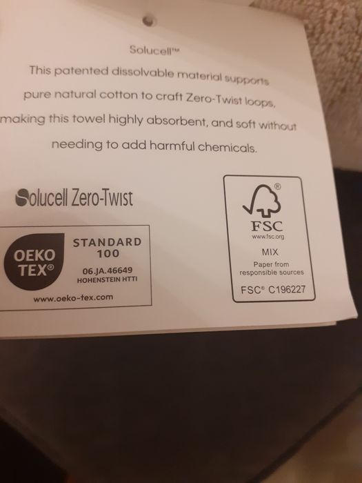 'Calvin Klein', 4 ręczniki z USA