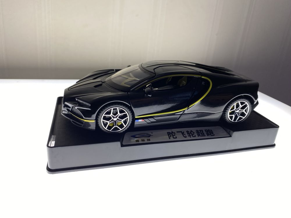 Модель машины Bugatti Tourbilon V16 (1:32)