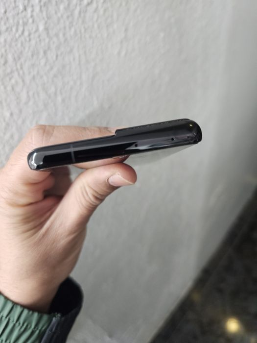 Galaxy S21 ultra..512/16gb