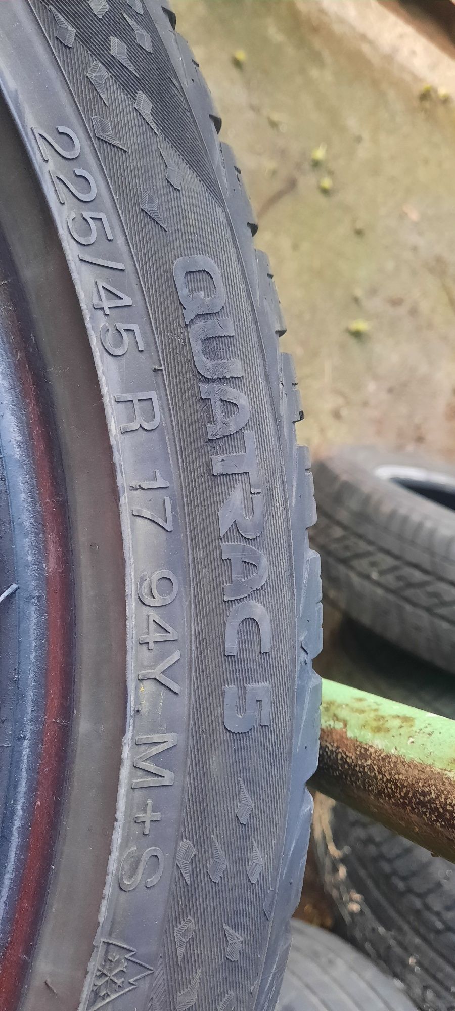 4x opony 225.45R17 VREDESTEIN