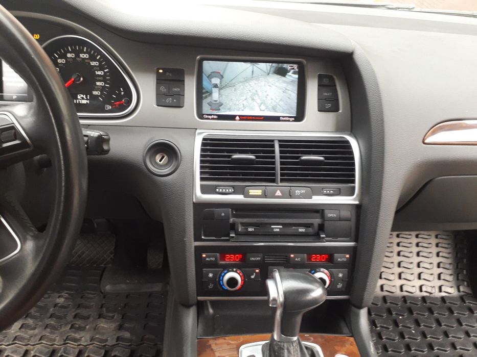 Продам автомобіль АUDI Q7 2015р.випуску