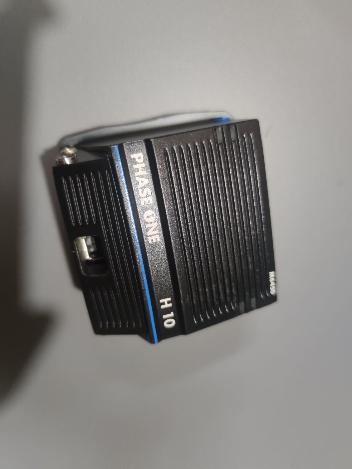 Back Digital Phase One H10