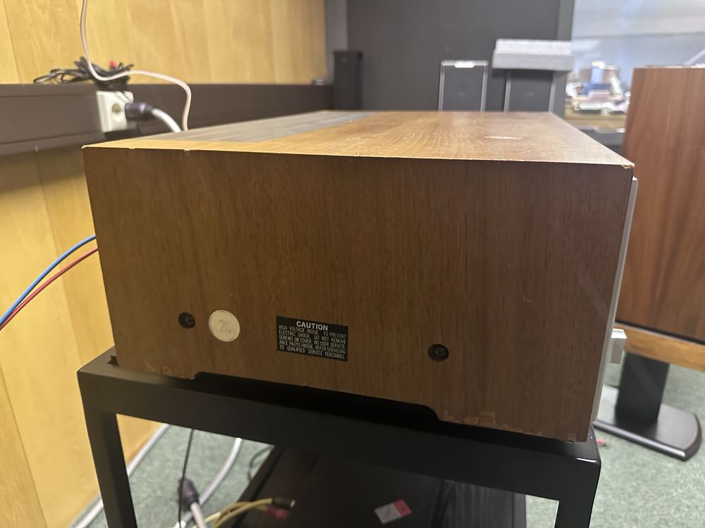 Sansui 9090 DB amplituner vintage