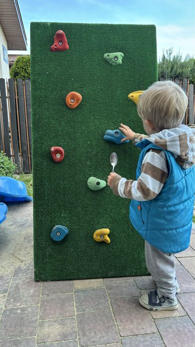 Ścianka do wspinaczki dla dzieci