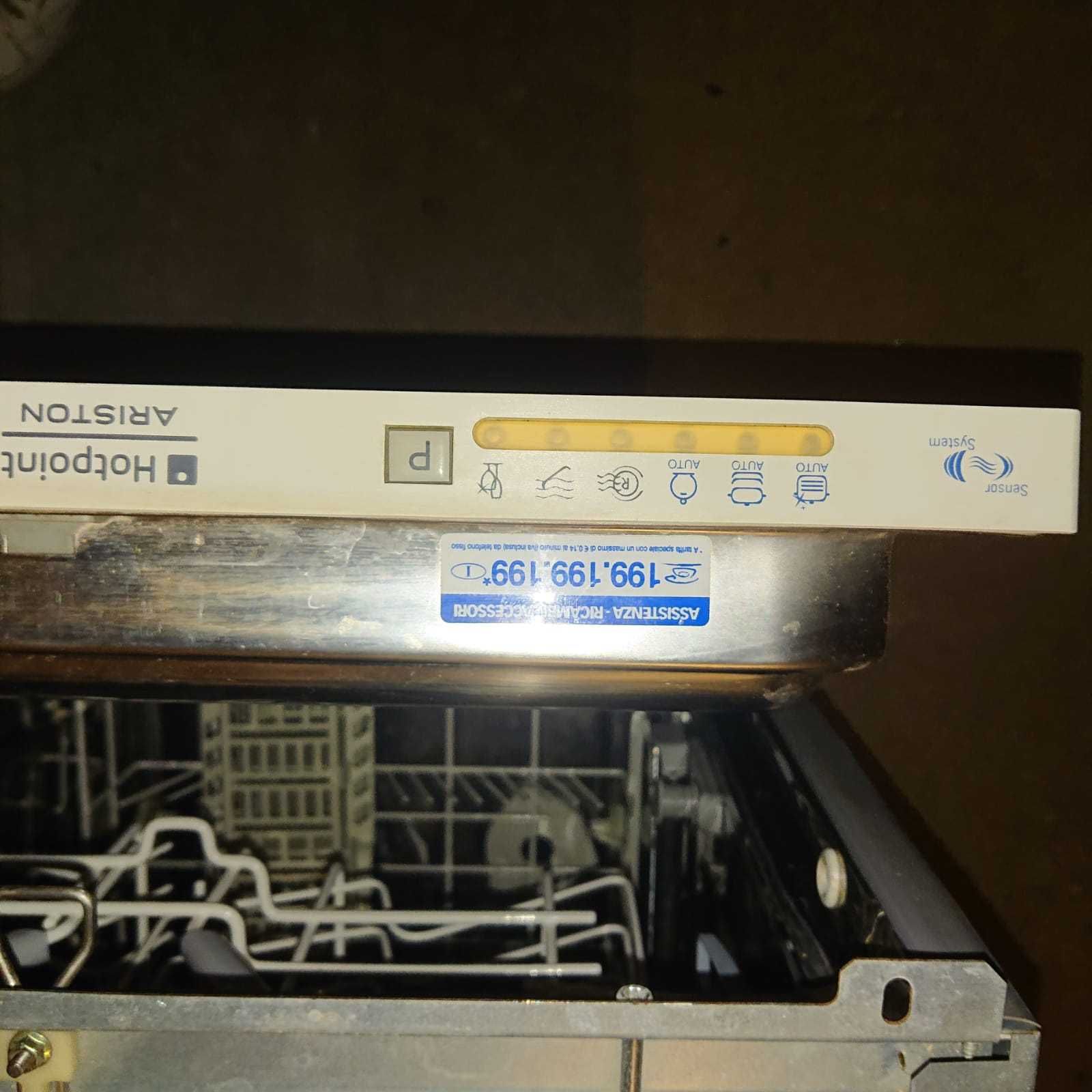Zmywarka do naczyń Hotpoint Ariston LI 480 A