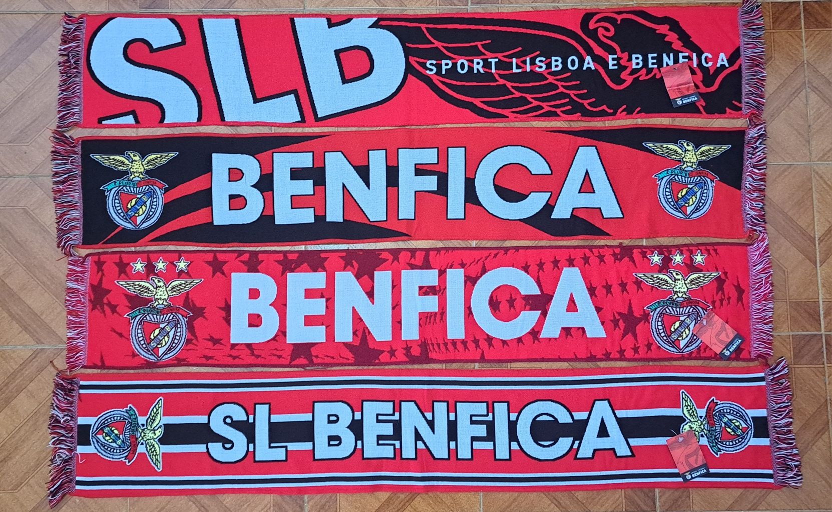 Cachecóis do Sport Lisboa e Benfica