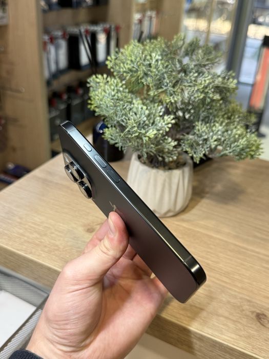 Б/у iPhone 16 Pro 512Gb Black (Дефект)