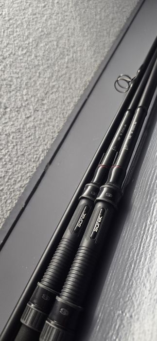 Dwie wędki karpiowe Sonik Vader RS 12ft 3.0lbs w świetnym stanie