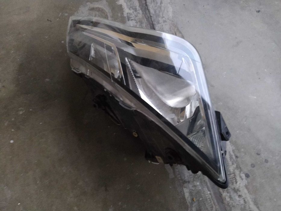 Farol Frente Seat Leon