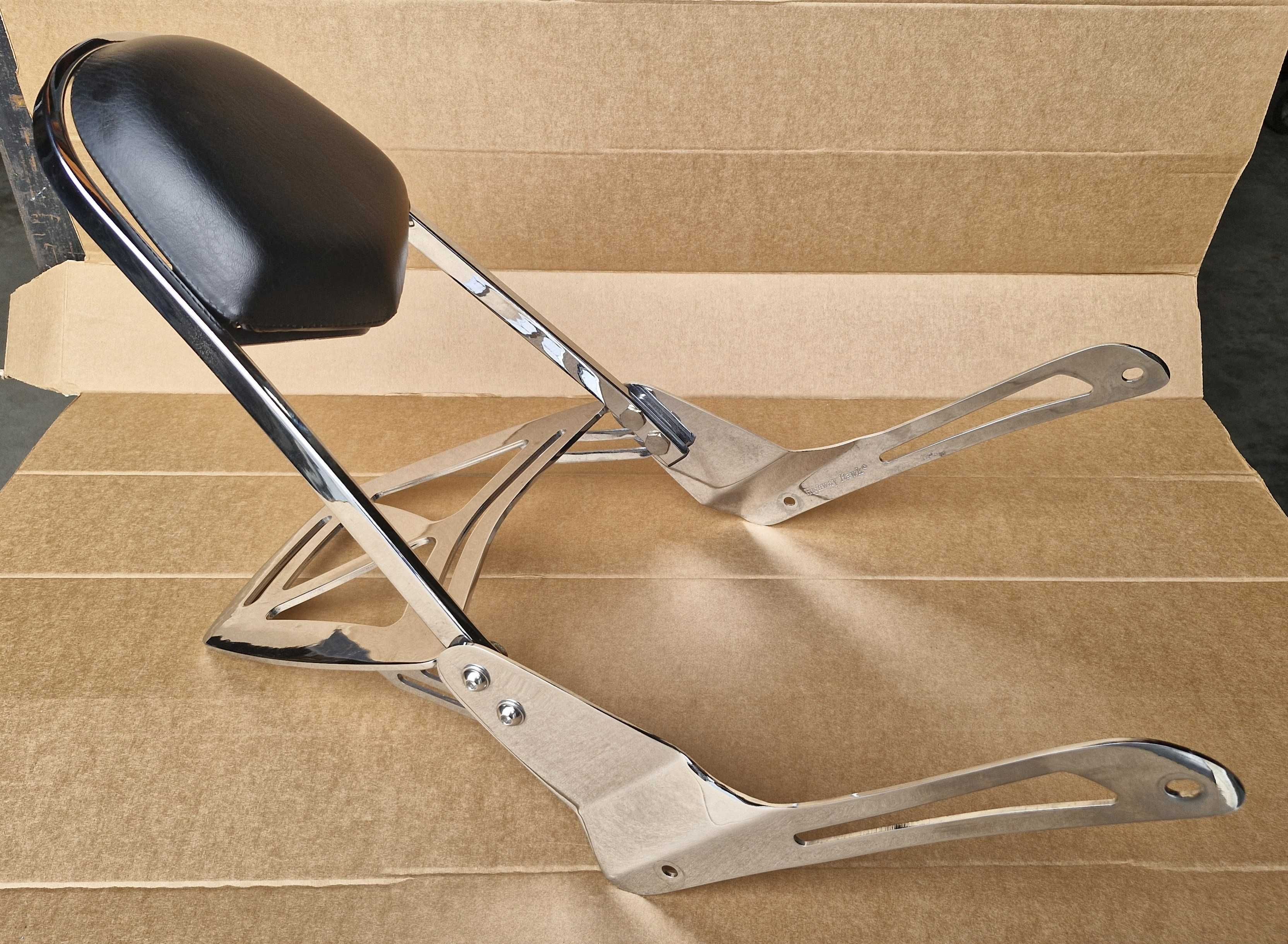 Encosto Sissy Bar Highway Hawk