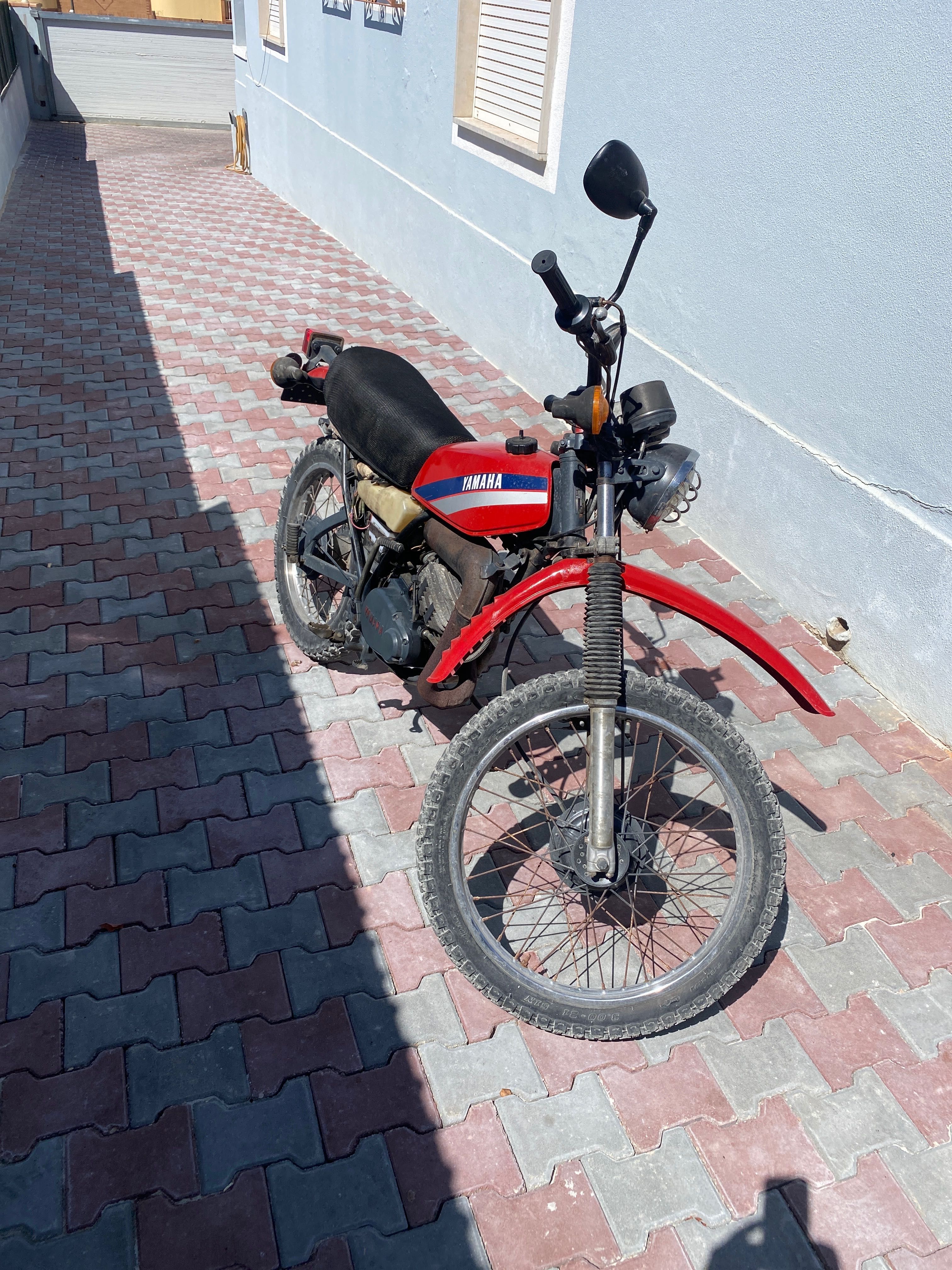 Moto Yamaha 125 , ano 1980