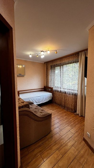 Здається двох кім квартиру в будинку