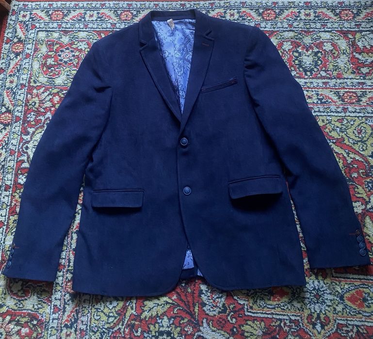 Піджак чоловічий  абсолютно Новий !!! Розмір L- XL