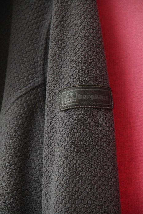 Berghaus кофта рр S-M