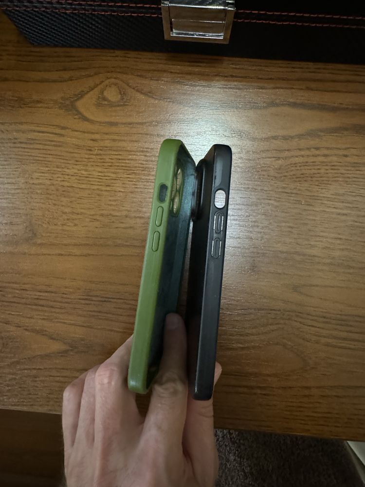 Продам чехол на iPhone 13 pro