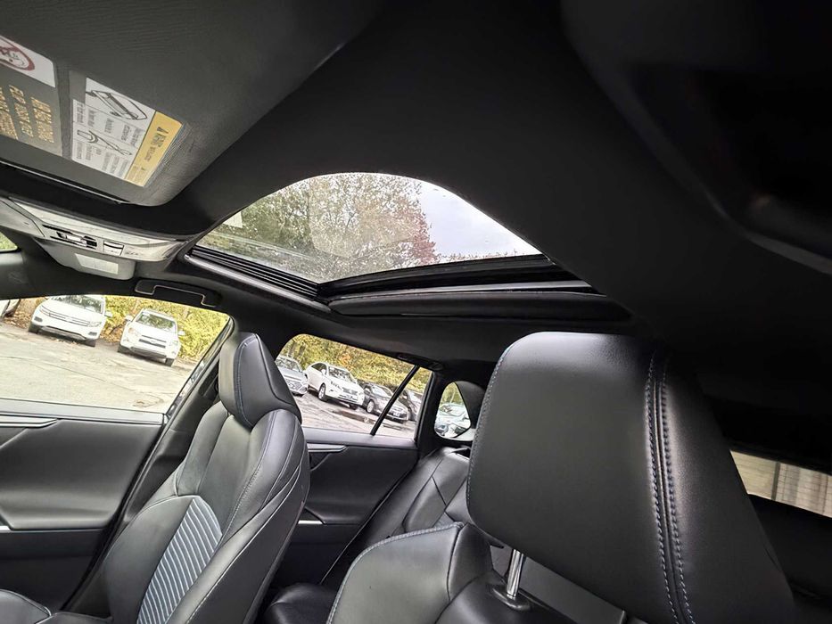 Toyota RAV4 Hybrid      2019