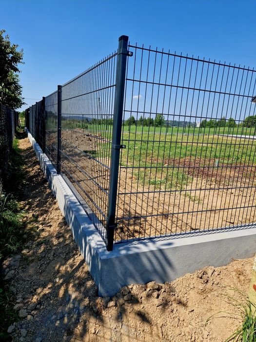 Ogrodzenia panelowe, siatkowe, joniec i inne