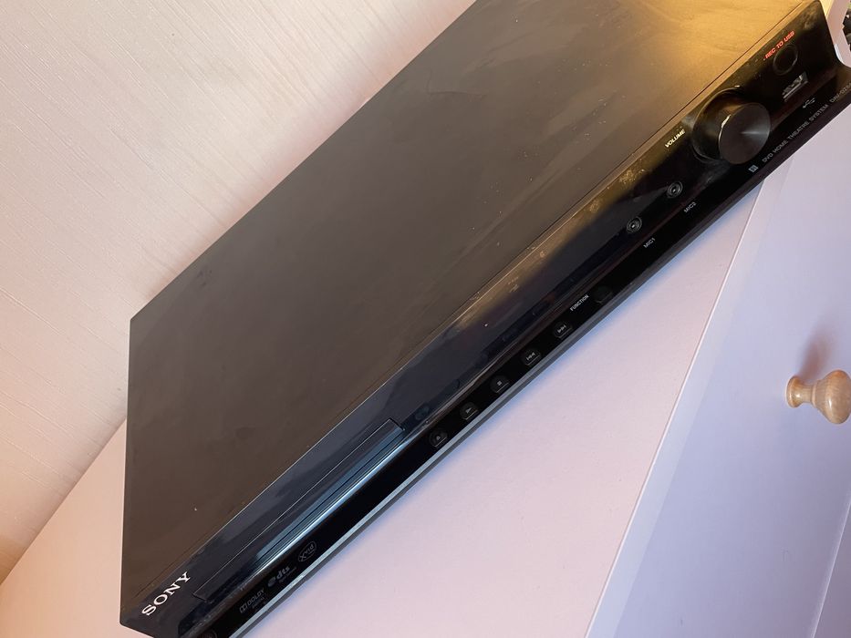 DVD, тюнер, під‘єднання до мікрофонів