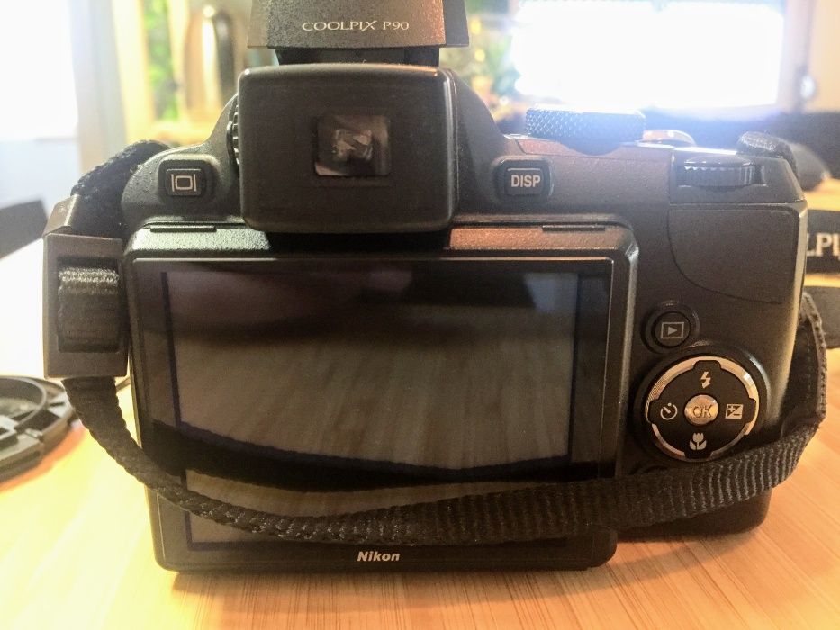 Nikon Coolpix P90