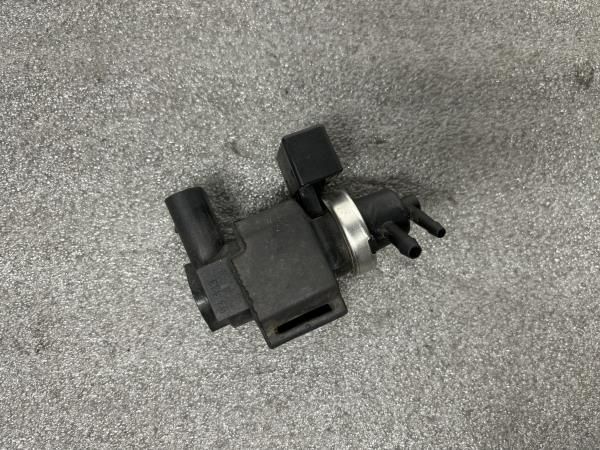 Válvula genérica AUDI A4 (8E2, B6)