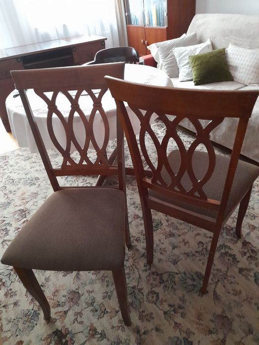 Krzesła, dwie sztuki