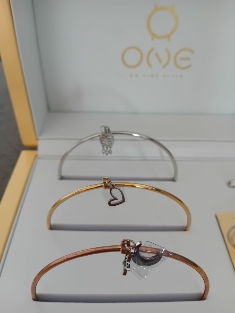 Pulseiras da ONE
