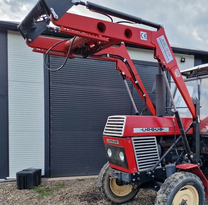 Ładowacz czolowy tur 3 sekcyjny ursus ,c385, 912 ,914 zetor euroramka