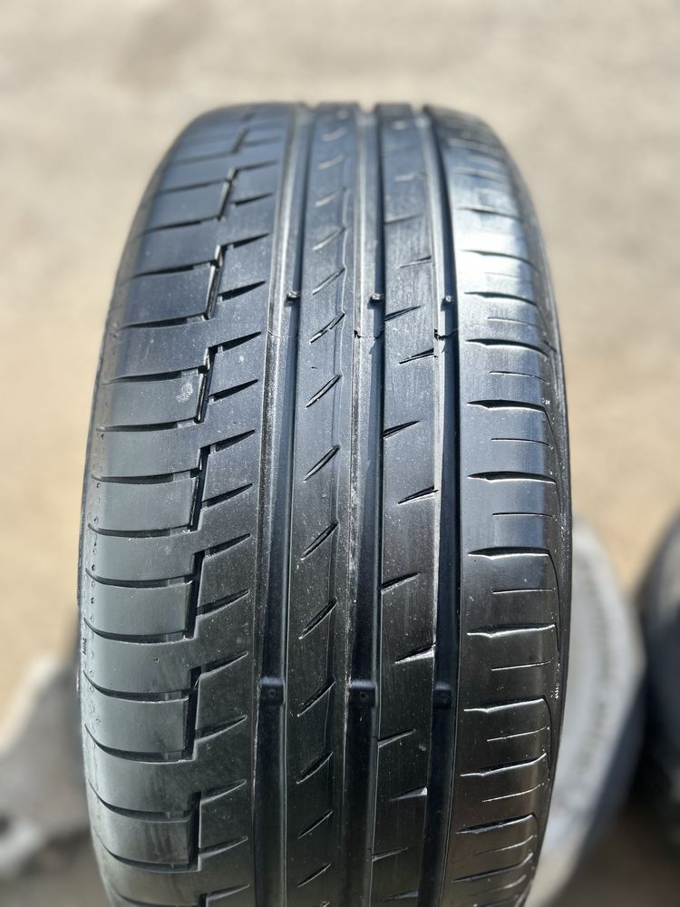 215/50 R17 Continental