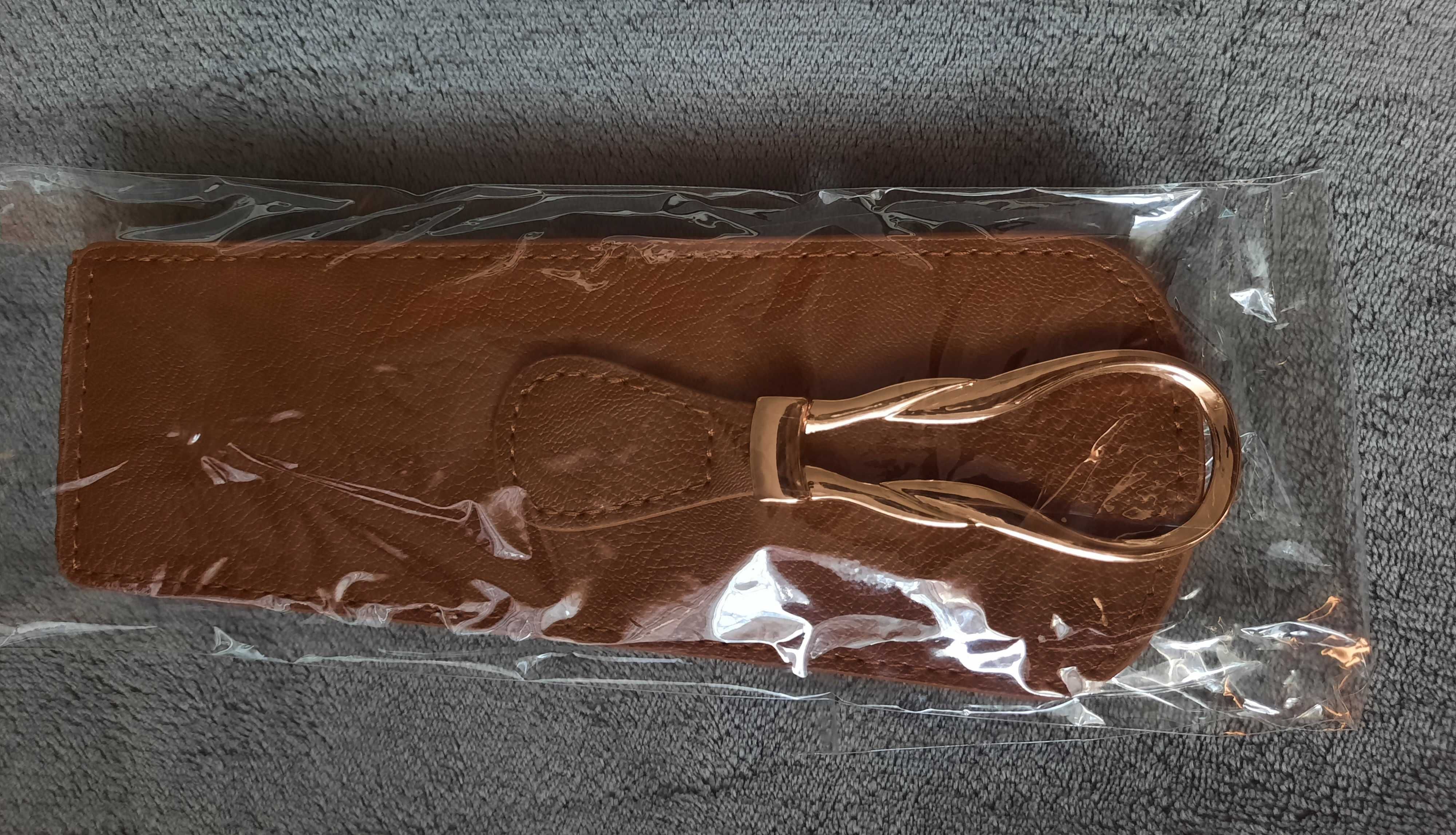 Nowy szeoki pasek w kolorze mlecznej czekolady na gumie