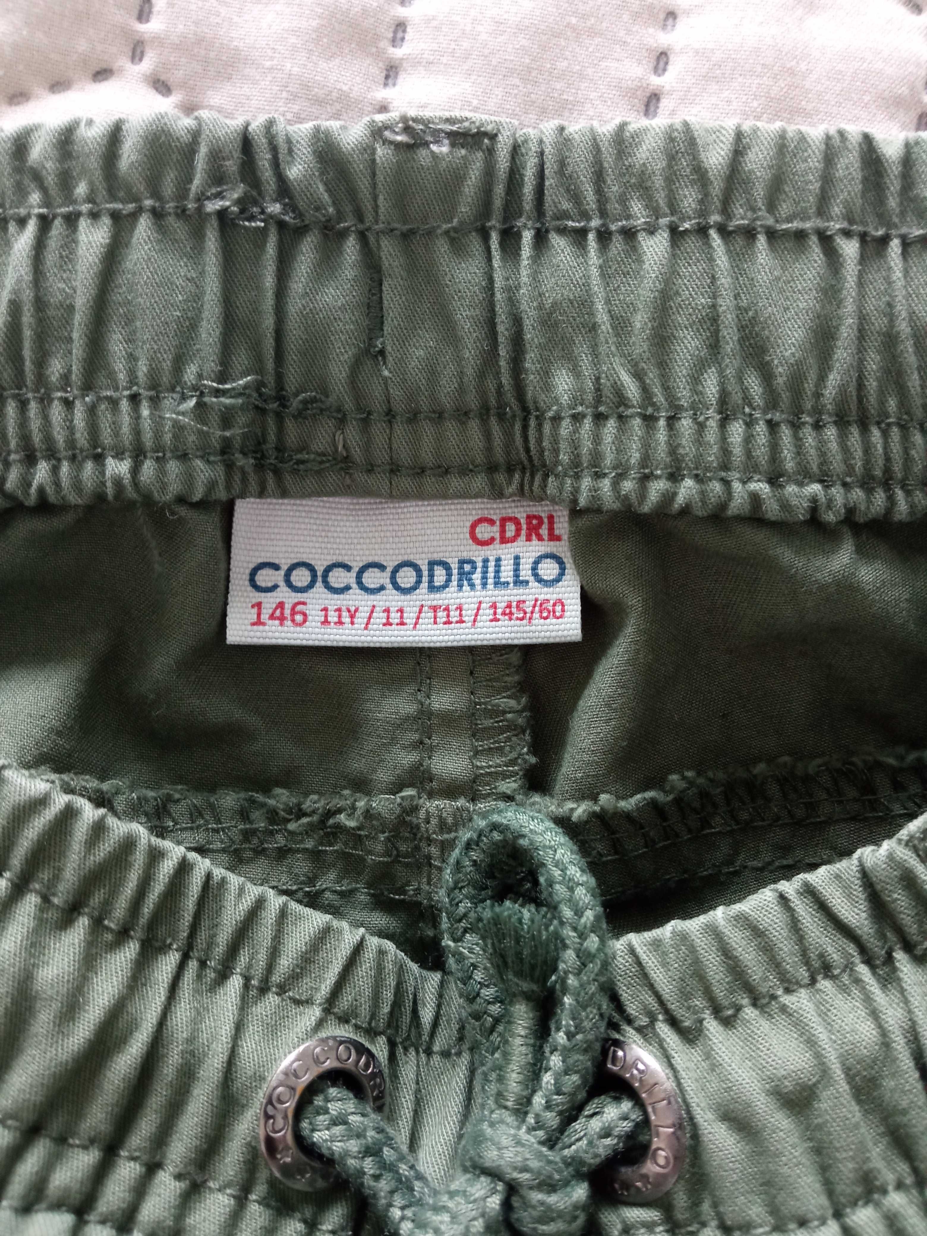 spodnie marki Coccodrillo
