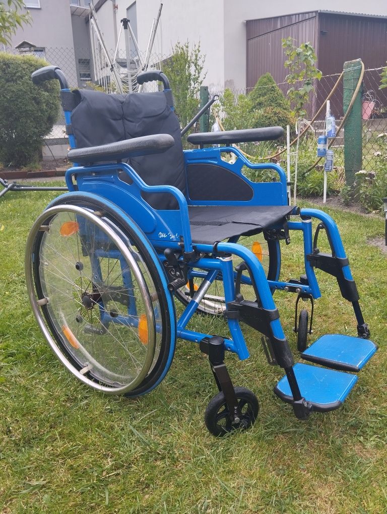 Wózek inwalidzki półaktywny lekki aluminiowy Otto Bock