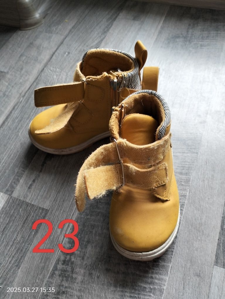 Buty buciki dziecięce zimowe ciepłe przejściowe r.23