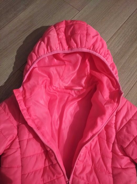 Kurtka dziewczęca przejściowa wiosenna neonowy róż 104