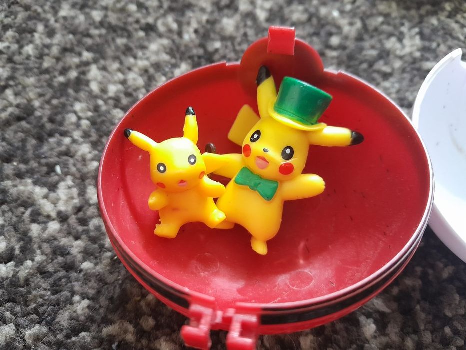 Figurka pikachu 2 sztuki