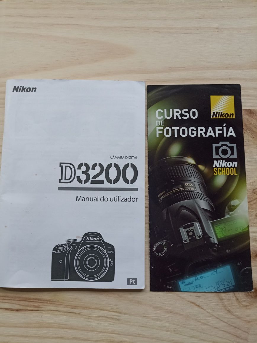 Nikon D3200 praticamente nova.
