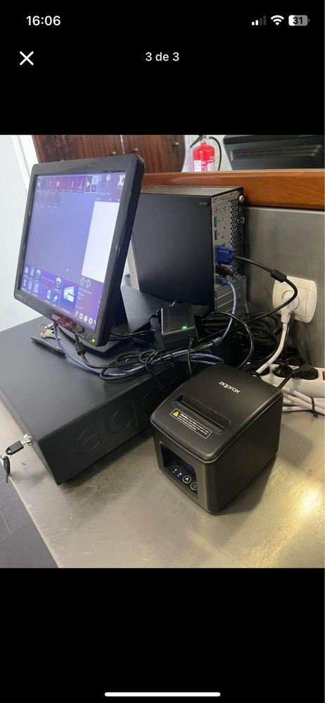 Computador , gaveta e torre