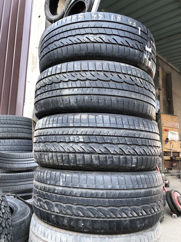 225/45R18 Dunlop 4-шт Шиномонтаж-Protector