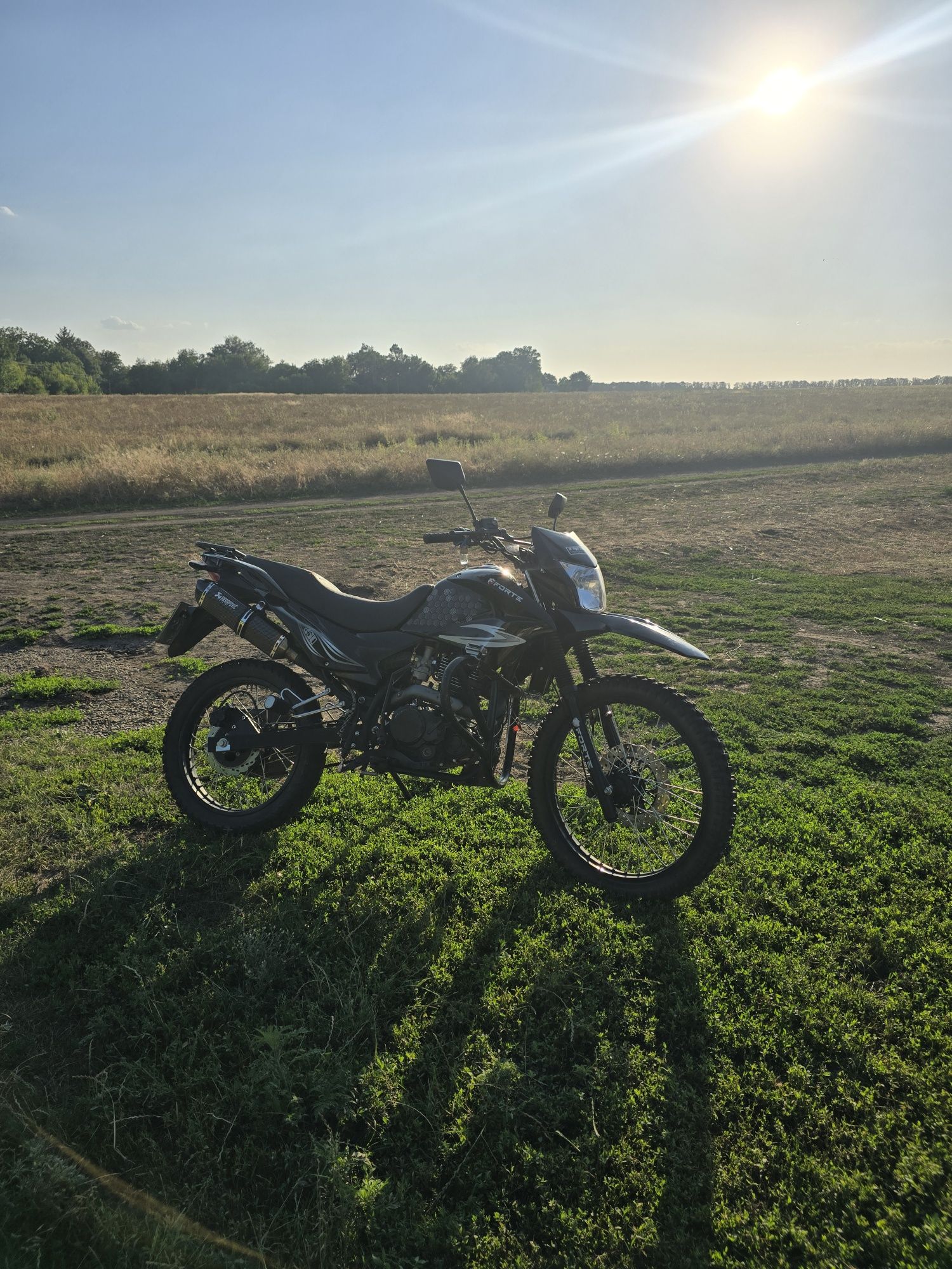 Продам мотоцикл Forte cross 250 з пробігом 2700.