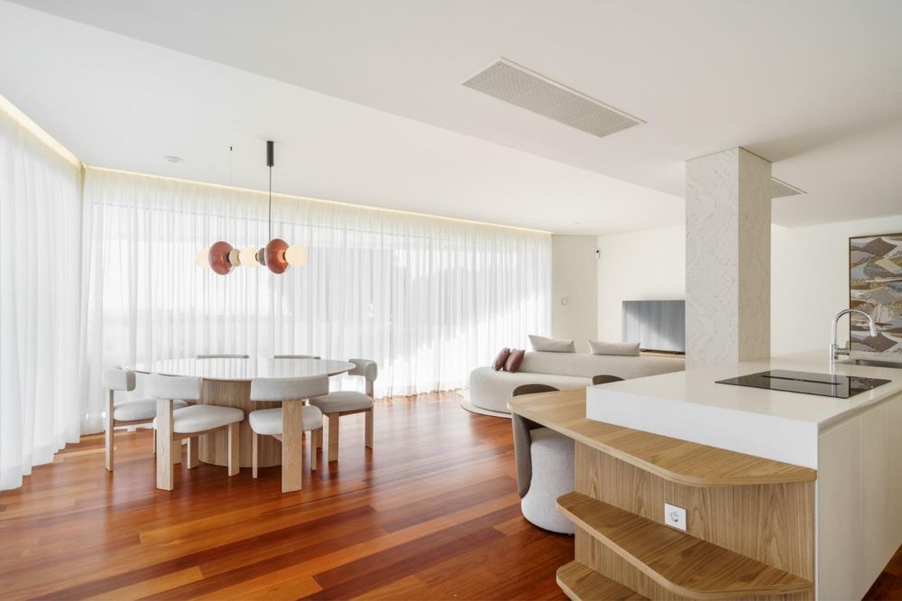 Apartamento com acesso privado na 1ª linha da praia e piscina privada