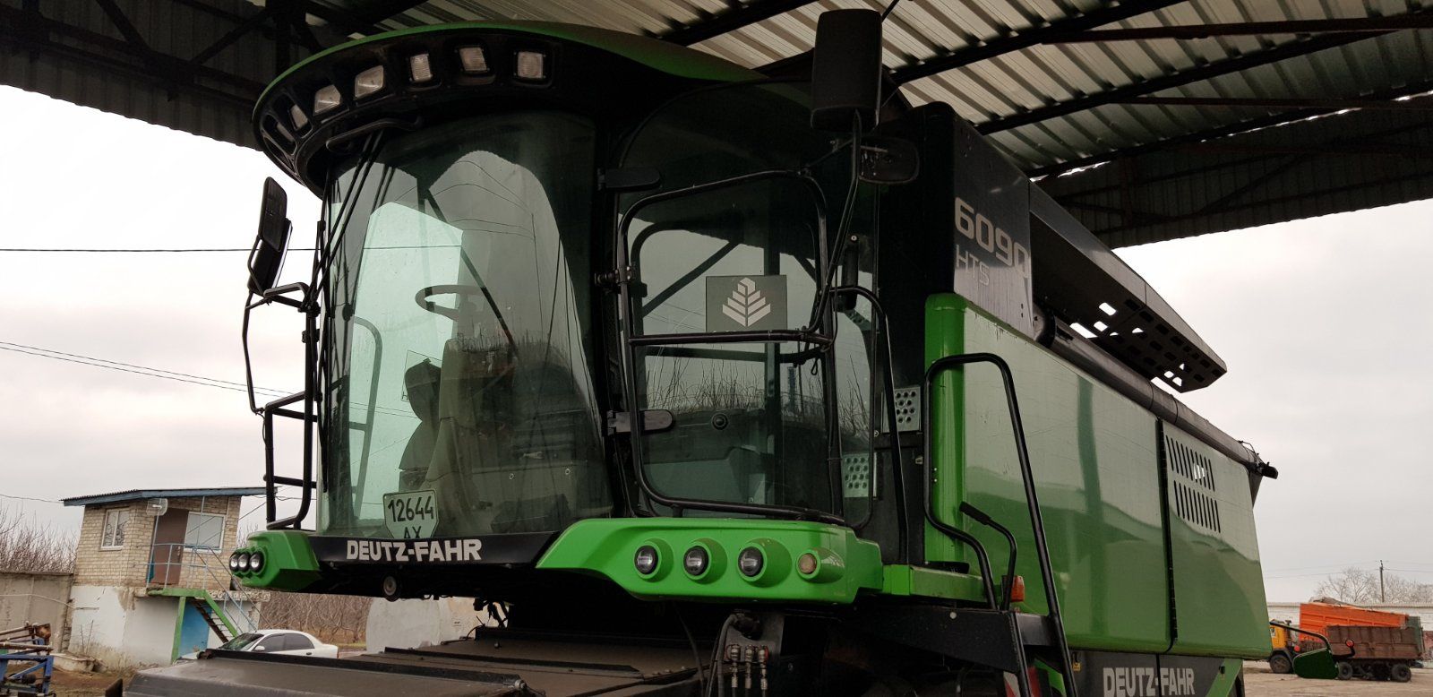 Комбайн зерновой Deutz-Fahr 6090