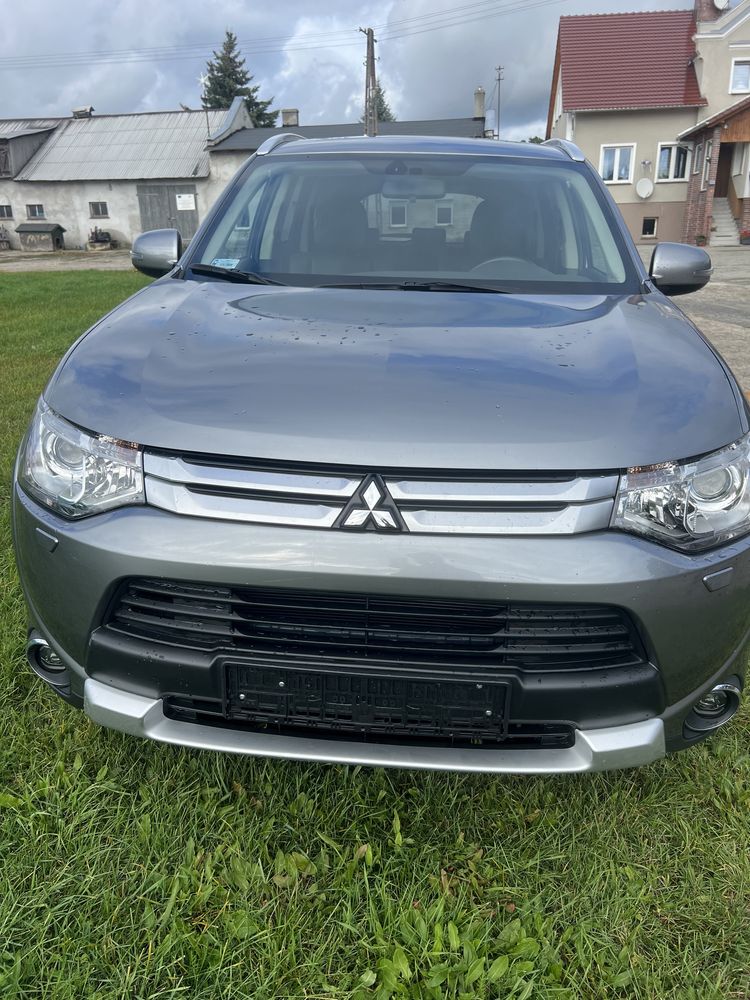 Mitsubishi Outlander niski przebieg faktura VAT