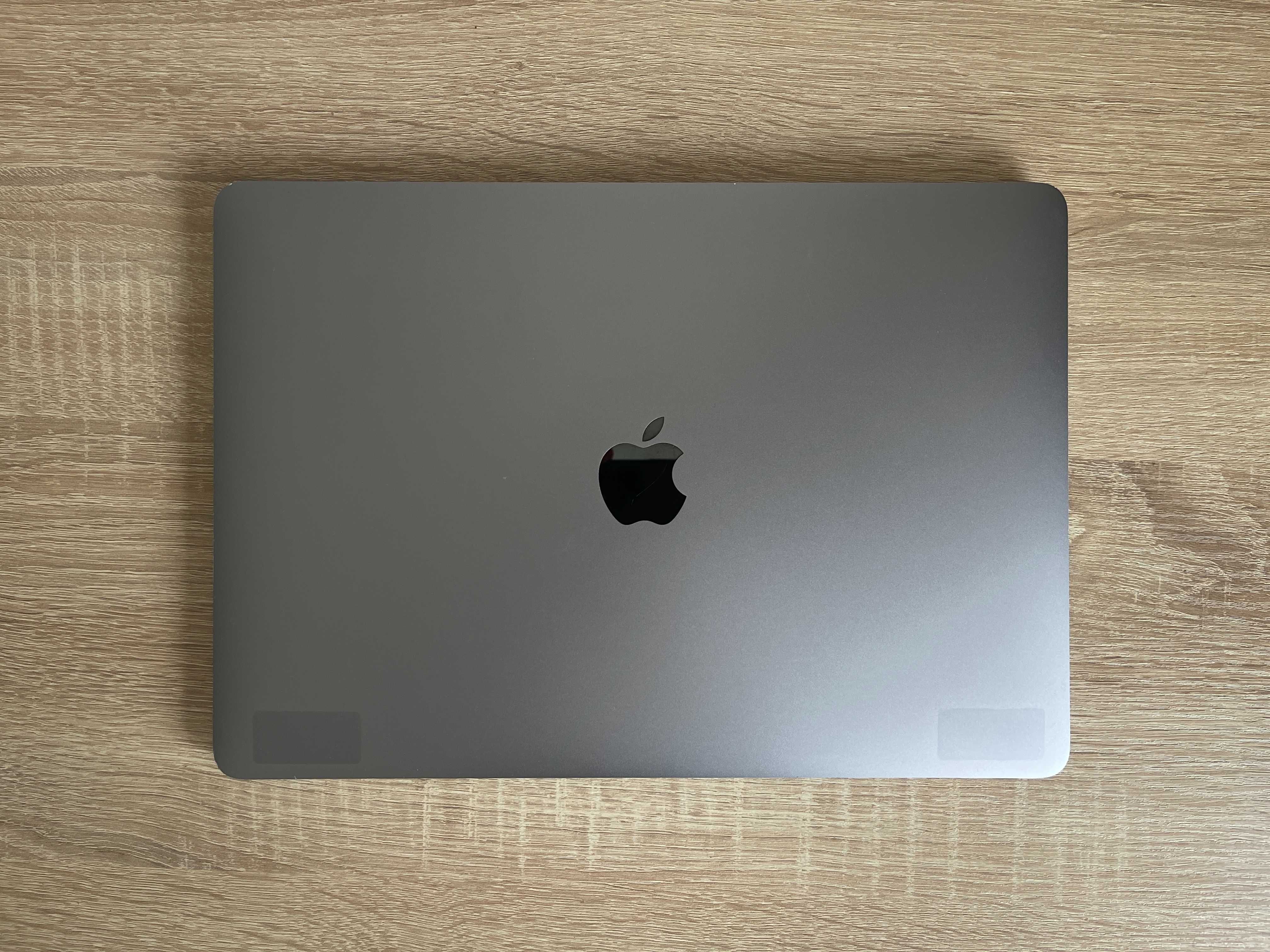 MacBook Pro 13 / 2016 / i7 3.4 Hz/ 16 / 512 /акб 74% 6 час/ 1.3кг/Gray