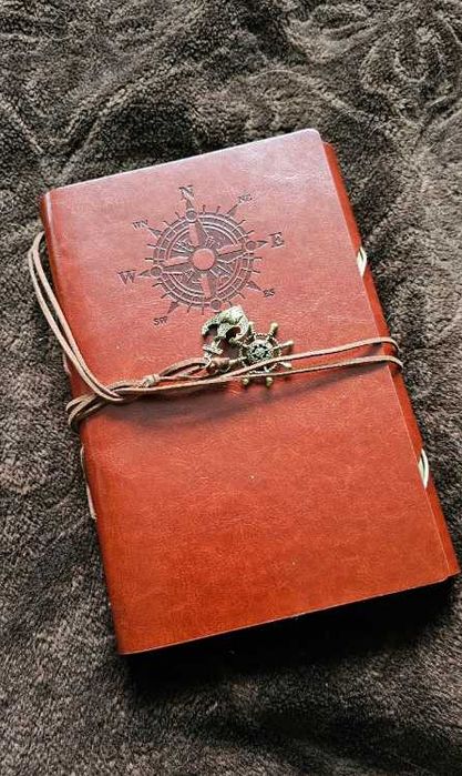 Szkatułka Organizer Etui Na Zegarki Biżuterię Drewniana + Gratis Notes