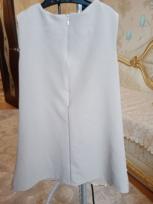 Дитяче плаття з паєтками