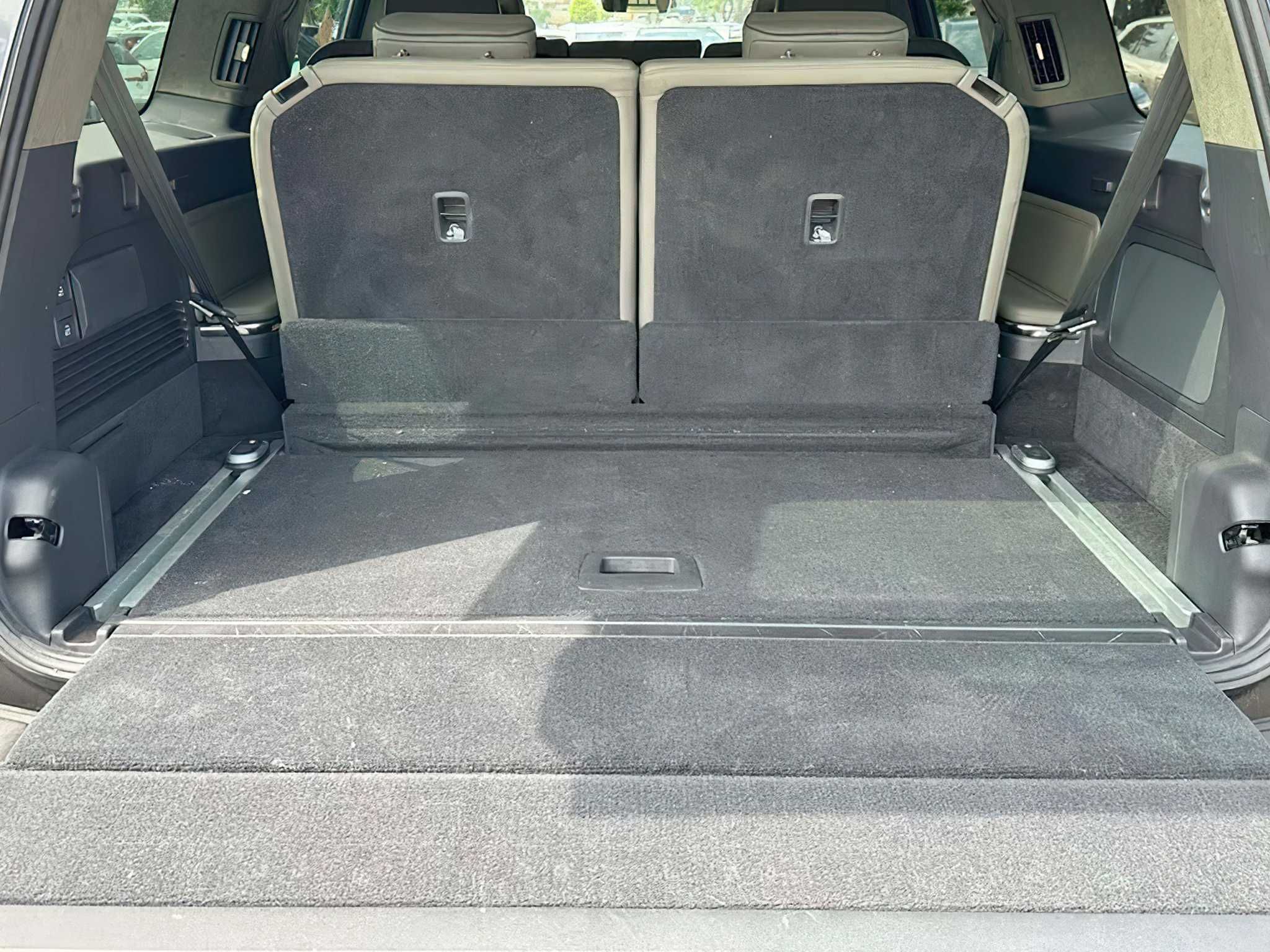 Rivian R1S Launch Edition 2024