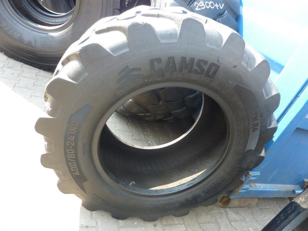 Opona używana 400/80-24 ; 15.5/80-24 ; 400/80R24 CAMSO 800zł W3531