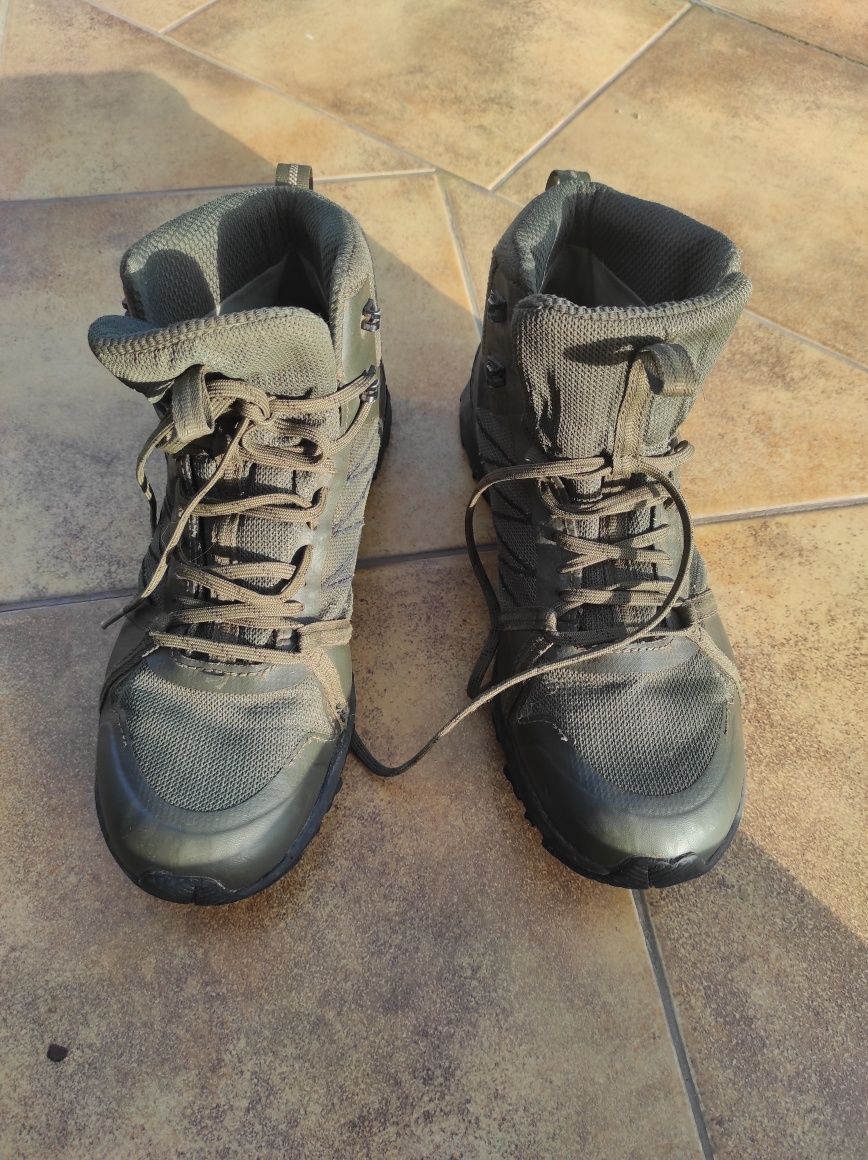 400. Solidne ale lekkie i wygodne buty trekkingowe The North Face r. 4