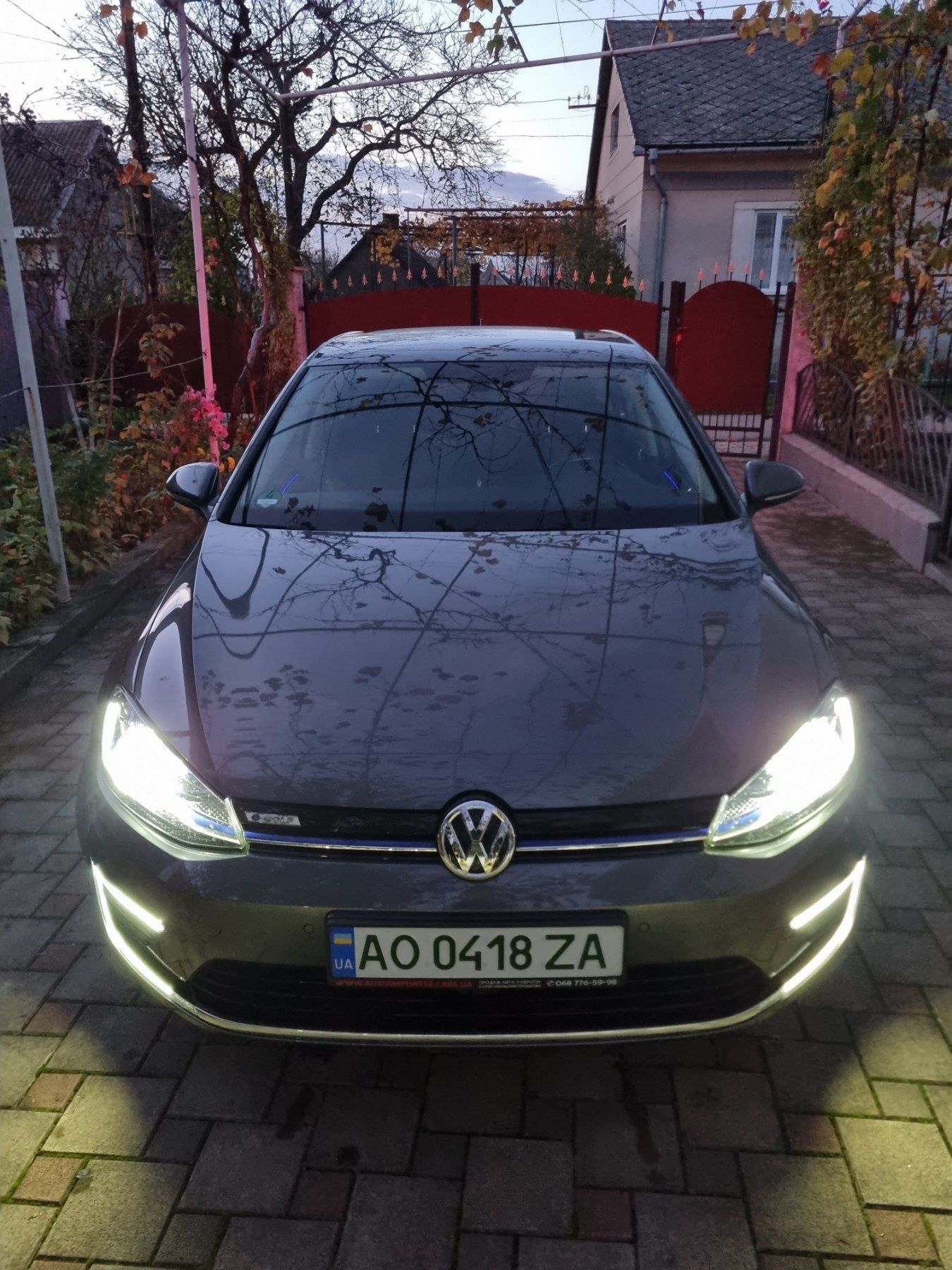 E-Golf 36кВт 300км крута комплектація!