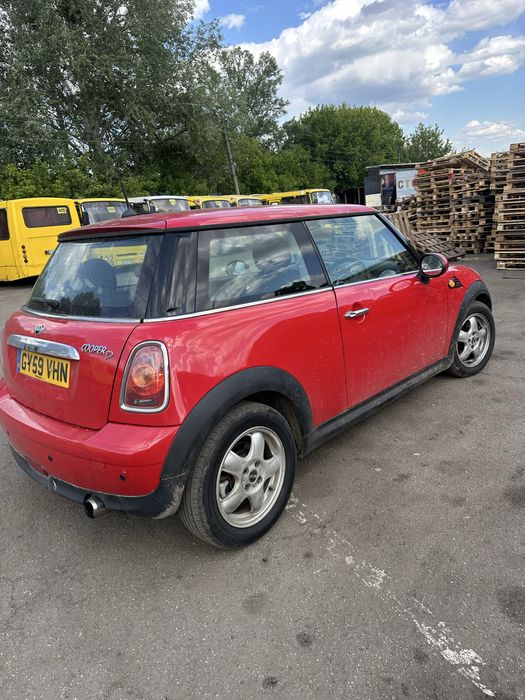 Розборка Mini Cooper. Разборка Миникупер. Запчастини на Мінікупер